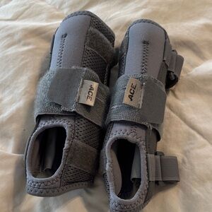 Gray wrist brace by Ace